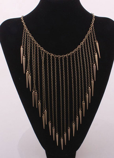 Collier en or frange Rivets en métal Punk collier pour femme