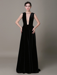 Robe de soirée noir fourreau en velours cou original avec traîne