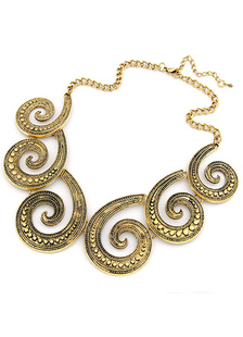Collier en métal or collier spirale modèle pour femmes