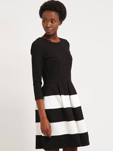 Bijou cou manches longues impression Zebra impression Flare robe