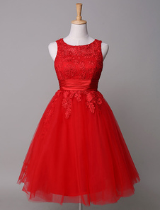 Robe de bal A-ligne en tulle rouge col rond avec dentelle mini