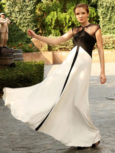 Maxi robe blanche à pois Mesh robe plissée