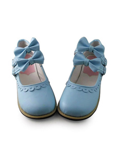 Chaussures Lolita bleu clair mat avec des arcs et garniture