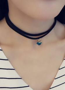 En Faux cuir hiérarchisé carrés Choker de la femme