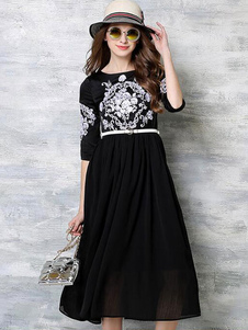 Bijou noir manches moitié Skater robe brodée