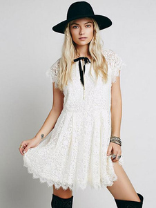 Bijou cou dentelle robe de Swing arrière ouvert