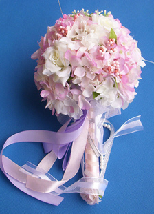 Bouquet de mariée hortensia avec ruban perle