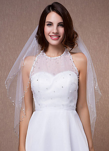 Strass Wedding Veil bord de coupe ovale à deux paliers coude voiles de mariée avec Comb(150*150cm)