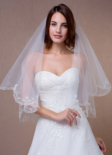 Fleur mariage voiles à deux volets de bord festonné ovale coude voile avec peigne (150 * 150cm)