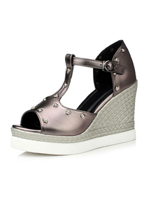 Sandales élégantes compensées T-bracelet en PU avec rivet