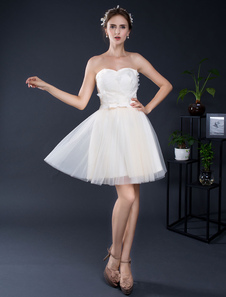 Sans bretelles Mini robe dentelle appliques Sweetheart courte robe de mariée a-ligne dos nu Illusion