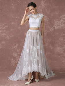 Robe de mariée récolte haut en dentelle haut bas tulle dos coupe tribunal train avec illusion cou