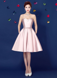 Robe belle de cocktail A-ligne Tissu de satin rose clair encolure en coeur plissé longueur genoulace