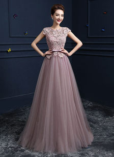 robe fascinante de soirée A-ligne en dentelle Cameo Rose avec perles col rond Avec traîne