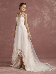 Robe de mariée en dentelle V col illusion sans manches A ligne avec chapelle train