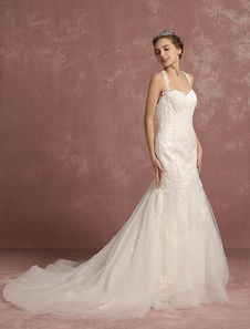 Robe de mariée ivoire en dentelle sirène doux halter dos nu chapelle sans manches avec traîne