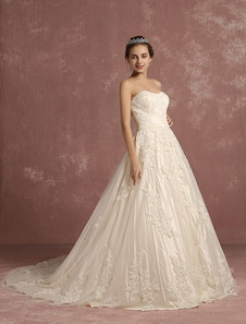 Robe de mariée ivoire en dentelle appliques A ligne traîne cathédrale sans manches bretelles