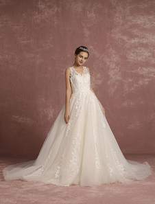 Robe de mariée appliques en dentelle ivoire princesse V cou sans manches avec traîne cathédrale