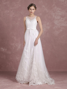 Robe de mariée en dentelle une ligne Beach illusion sans manches cou applique sweep train avec ceint