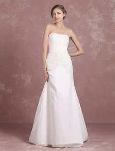 Robe de mariée bustier en dentelle sirène sans manches balayage train en mousseline de soie