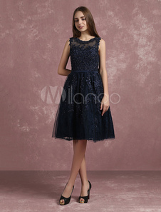 Appliques de dentelle Tulle robe de Cocktail Illusion perlée Homecoming robe sans manches marine fon