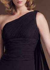 Robe de soirée de retrouvaille fourreau noire à une épaule faite en moussline de soie