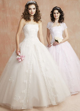 Robe de bal classique sans bretelles au perlage en broderie satin et organza