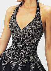Robe de boule d'A-linge à licou en satin et organdi avec applique de perle 