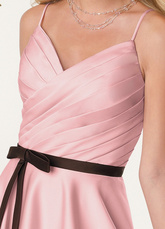 Robe de bal en rose à spaghetti en taffetas avec ruban plié 