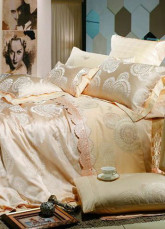 4-pc Romantic Apricot Artifical Silk Duvet Cover Bedding Set