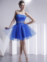 Robe de cocktail d'été sans bretelles au perlage satin et jupe en tulle