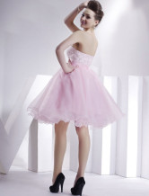 Robe de cocktail en rose charmant sans bretelles en satin et organdi avec perle 