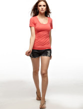 Fascinant tee shirt en coton rouge melon avec encolure dégagée  