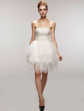 Mini Robe de livraison rapide en blanc magnifique sans bretelles en gaze avec perle  