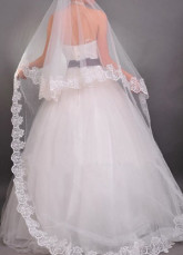 Gorgeous Ivory Yarn Long Wedding Bridal Veil