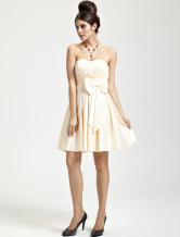 Robe de cocktail de livraison rapide en joli champagne de longueur à genou en satin 