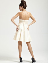 Robe de cocktail de livraison rapide en joli champagne de longueur à genou en satin 