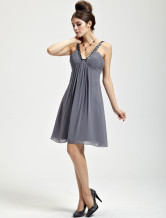 Robe de cocktail de livraison rapide en gris délicat de V-col en mousseline de soie et de longueur à genou 
 