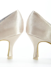 Chaussures de mariage en couleur romantique de champagne en satin 