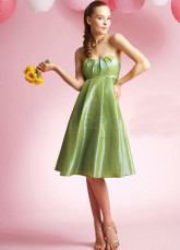 Robe de fête de la rentrée en vert moderne sans bretelles d'A-linge en taffetas  