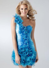 Élégante mini robe de soirée de retrouvaille  bleue en tulle avec épaule assymetrique pour fête de rentrée pour dames