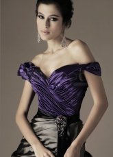 Robe de soirée en noir unique d'A-linge en satin élastique 