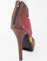 Chaussures multicolores d'orteil aigu à talons hauts avec plate-forme en PU
