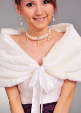 Elgant Ivory Nap Winter Wedding Shawl