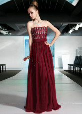 Prom robe sans bretelles rouge profond mousseline de soie Tencel étage longueur de femmes