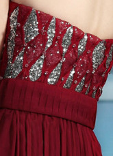 Prom robe sans bretelles rouge profond mousseline de soie Tencel étage longueur de femmes