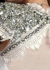 Soie blanche comme robe de Off-the-épaule étage longueur Prom perlage Satin