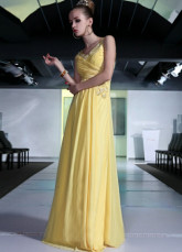 Robe de Prom populaire jaune perlage Spaghetti longueur de la parole des femmes