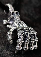 Pendentif beau crâne chefs authentique d'argent pour hommes