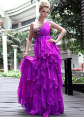 Fuchsia une épaule volants châssis tenue de soirée de mousseline de soie plissé perlées